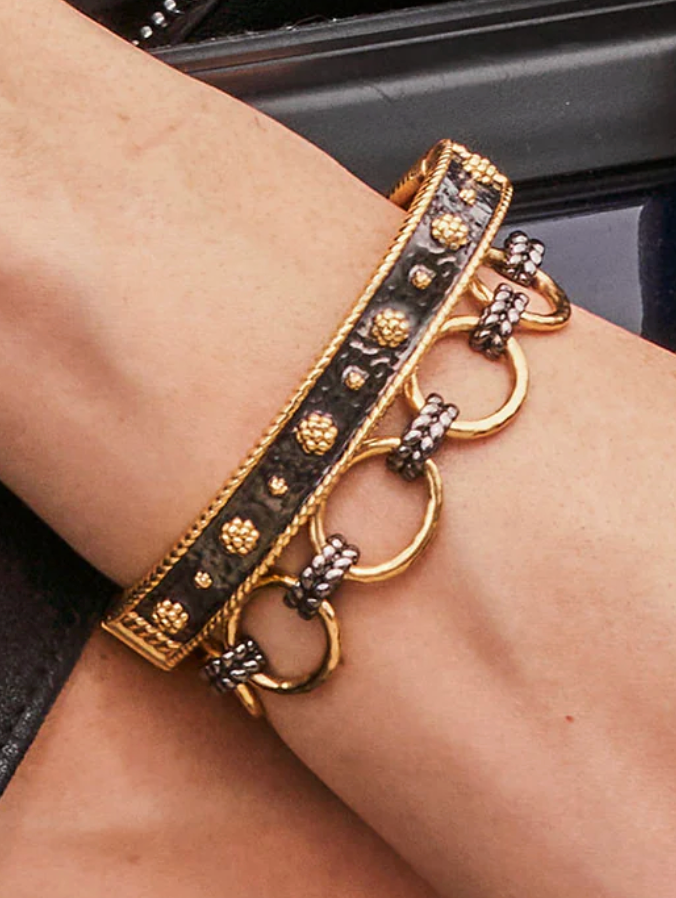Berry Classic Hinged Bangle, S/M - Gold/Midnight